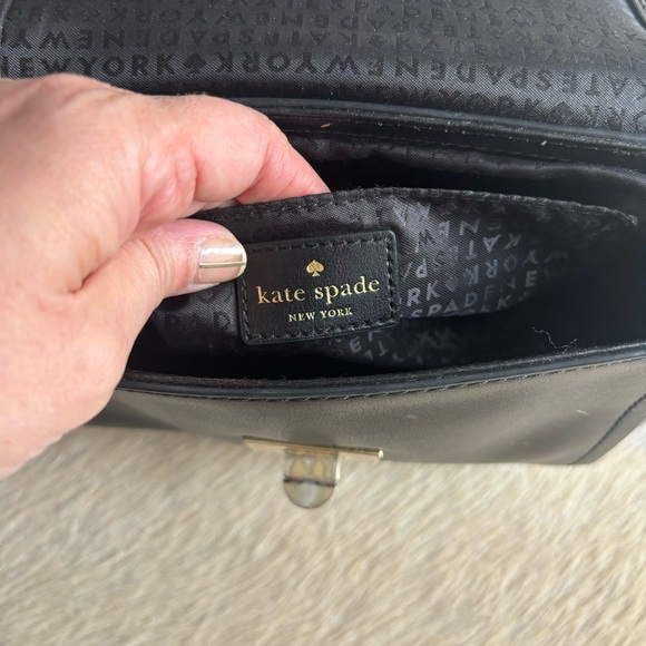 Kate Spade black/navy Jazmin Maplecourt leather crossbody with scalloped edge - Picture 9 of 12